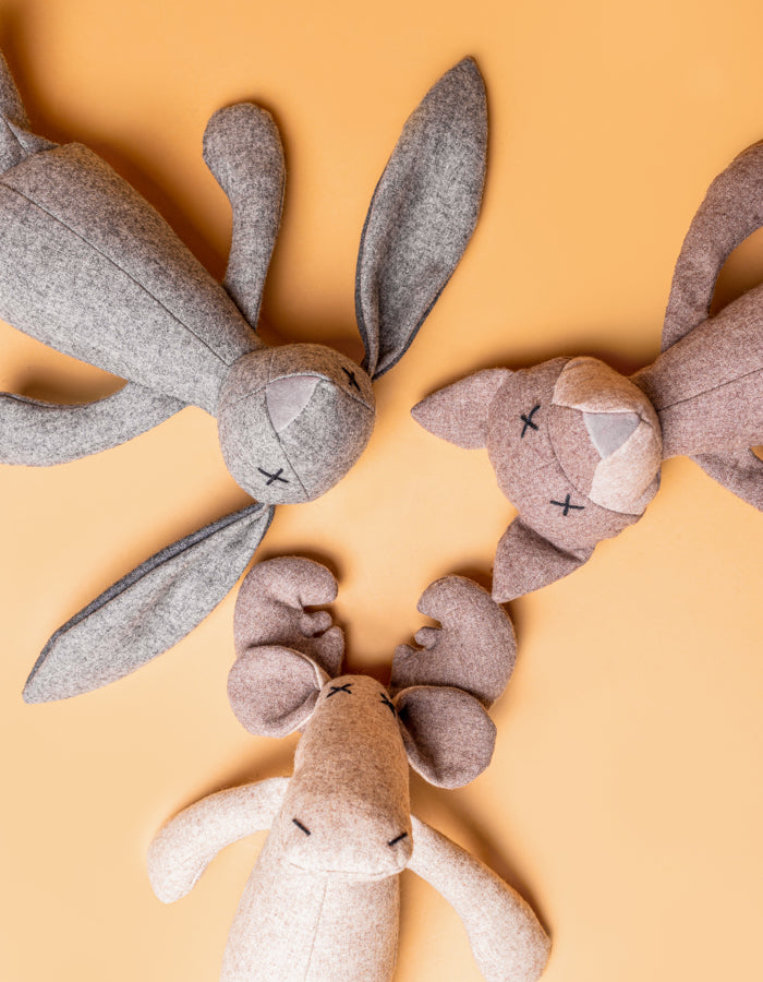 Pluszowa zabawka dla psa renifer MARLEY